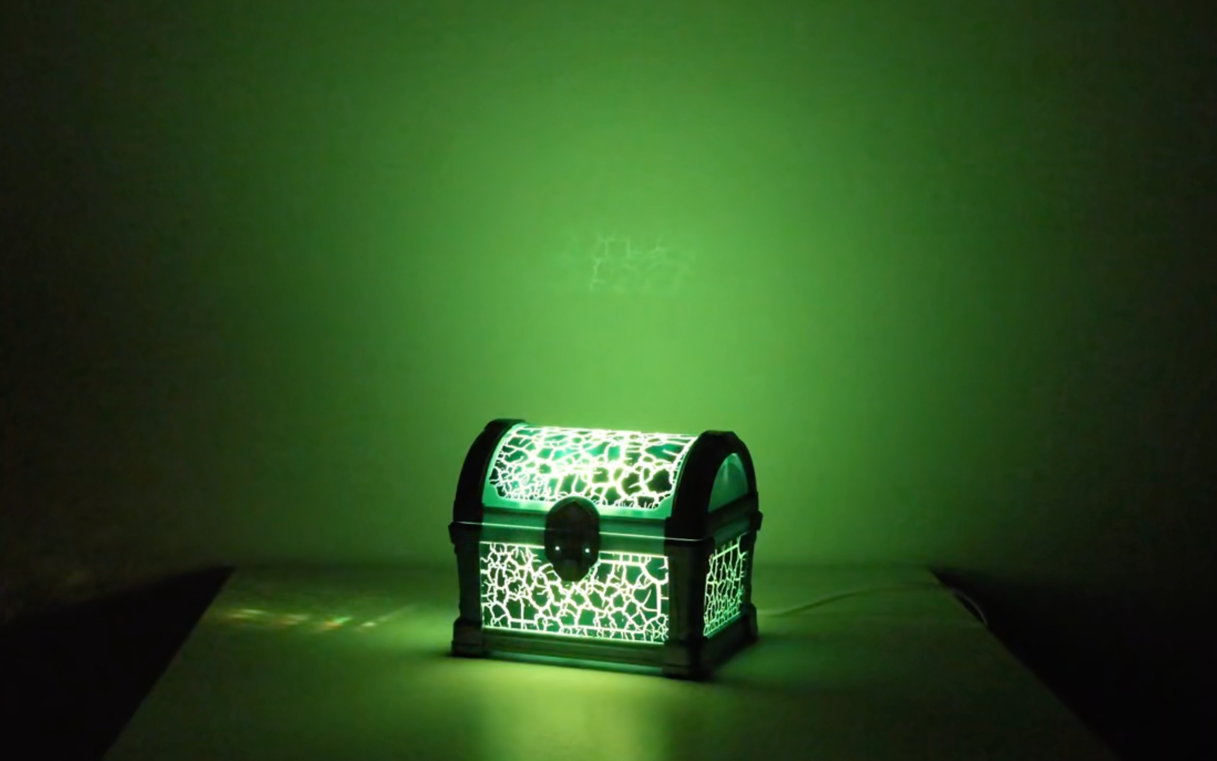 Auroraty™ Treasure Chest Galaxy Aurora Projector